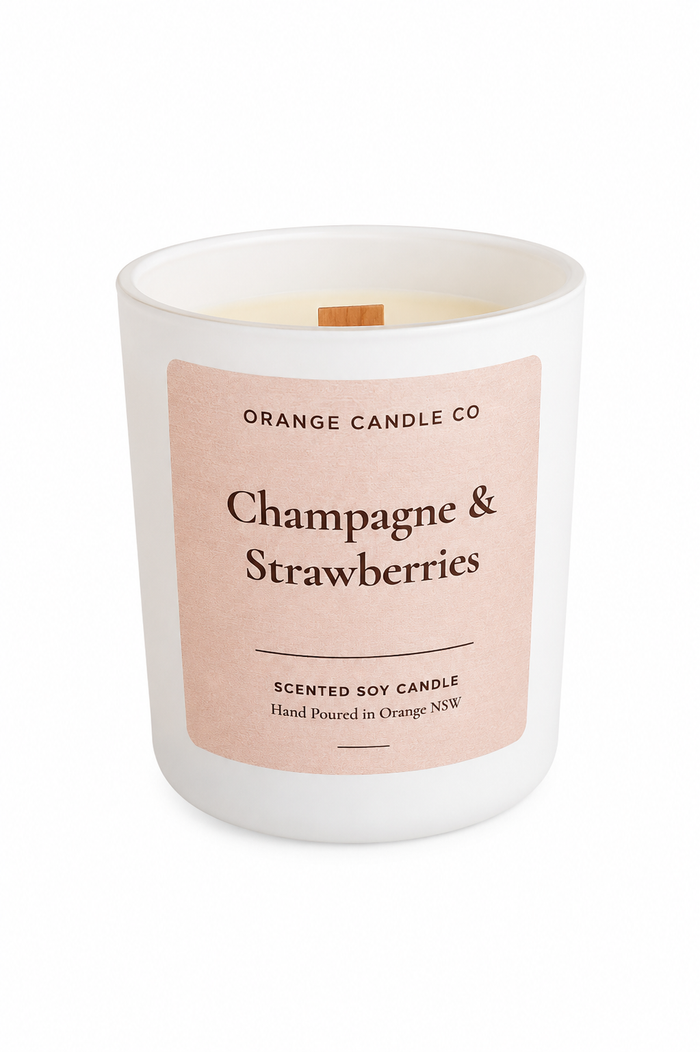 Champagne & Strawberries 280g Candle