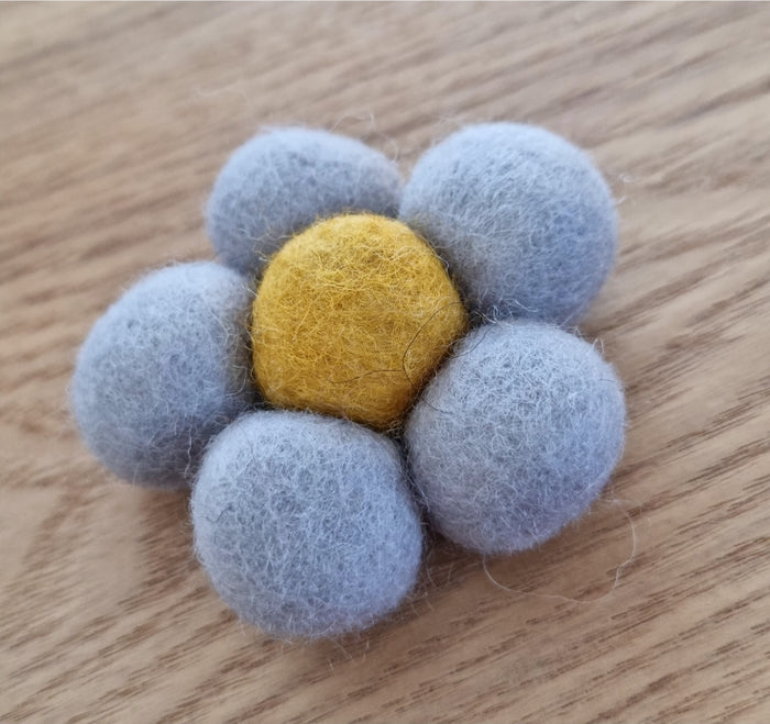 Car Diffuser Flower Pale Blue